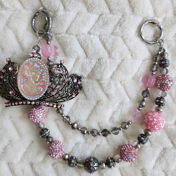 Elegant Pink and Silver Queens Crown Beaded 2 Chain Bag Charm Chain - Picture 2 of 9